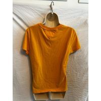 tommy-jeans-orange-t-shirt